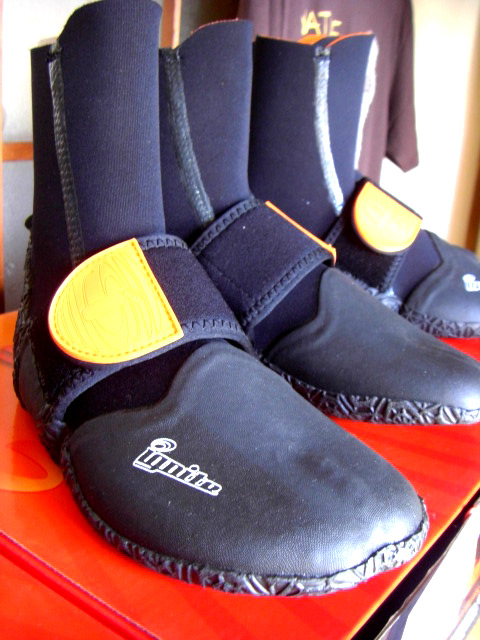 surf-boots-009.jpg